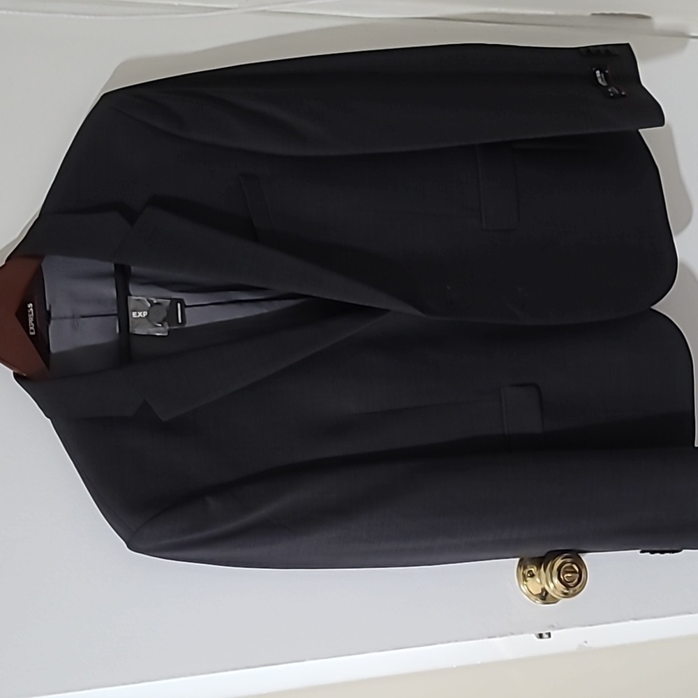 Express Suit